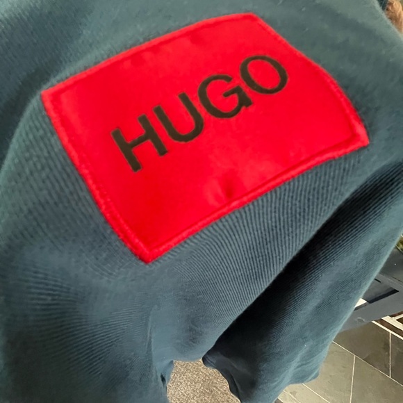HUGO by Hugo Boss
Square Logo Jersey Sweatshirt
Men’s Small
Indigo Blue - Picture 4 of 5